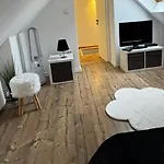 Dom wakacyjny Wakacyjny Z Podgrzewanym Basenem I Jacuzzi Pod Gwiazdami, Studnica, Ińsko, Therapeutica Studnica (Stargard)