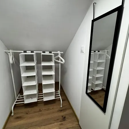 Wakacyjny Z Podgrzewanym Basenem I Jacuzzi Pod Gwiazdami, Studnica, Insko, 